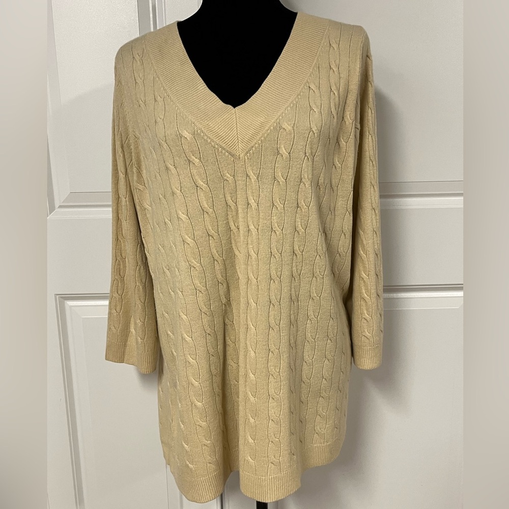 Avenue Cable Knit V-Neck Sweater